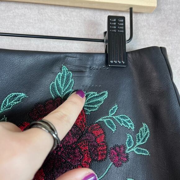 Express Womens Whimsigoth Faux Leather Mini Skirt Size 8 Boho Witchy Vampy Edgy - Picture 5 of 14